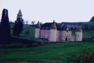 chateau.jpg (7808 octets)